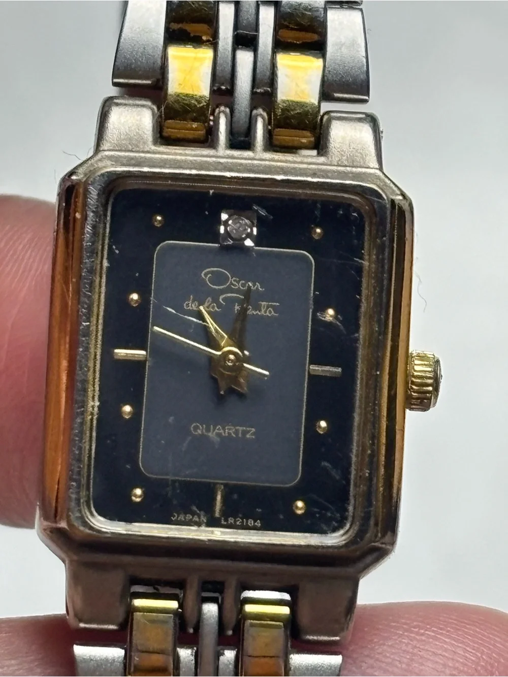 Oscar de la Renta Two-Tone Black Dial Women's Stainless Steel Watch